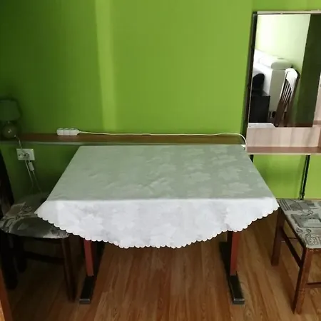 Apartament Center And *