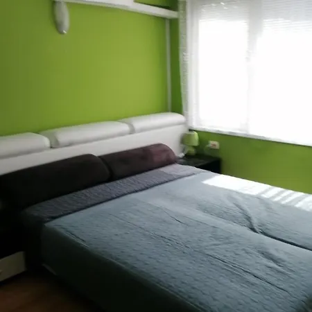 Center And Apartamento *