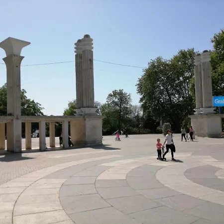 Center And Варна