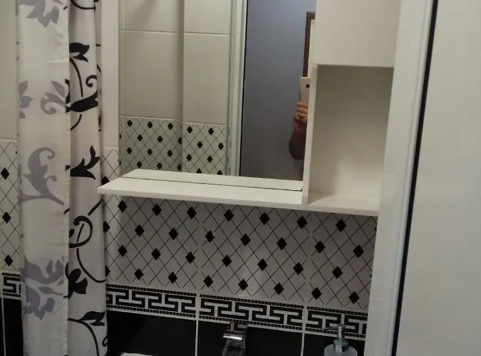 Center And Апартаменты