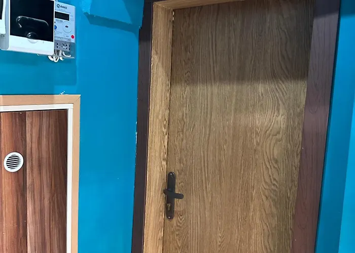 Center And * Варна